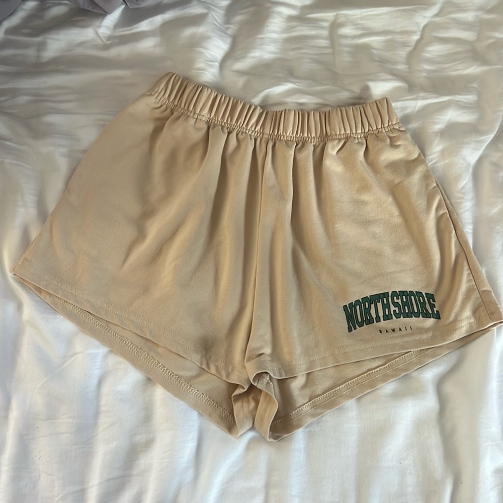 High-waisted comfy shorts
